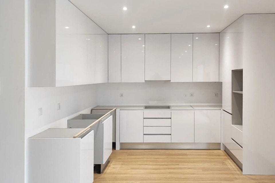 cuisines sur mesure blanches cannes