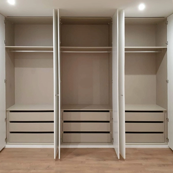 interieur placard sur mesure cannes