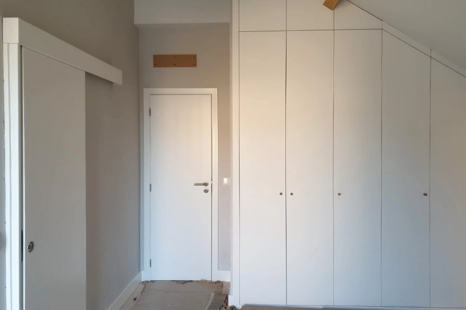 placard et portes menuiserie bois