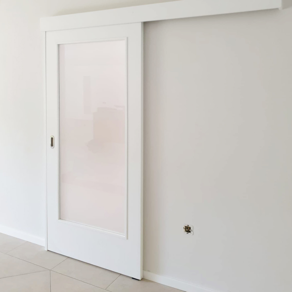 porte coulissante vitree cannes