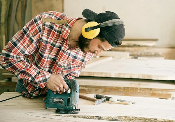 Travailleur Menuiserie Bois Ronaldo